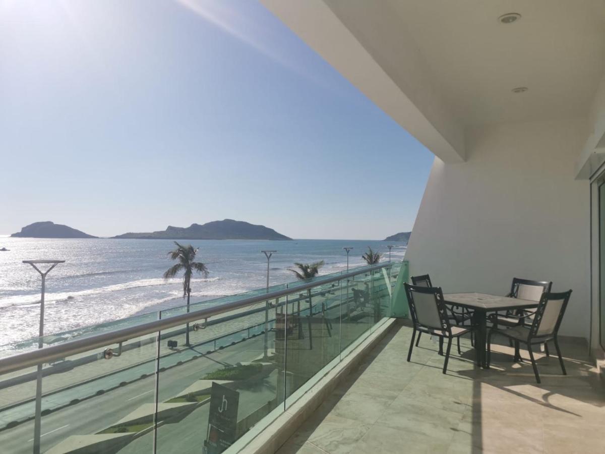 Hermoso Y Moderno Departamento Frente Al Malecon Con Preciosa Vista Al Mar Mazatlan Exterior photo