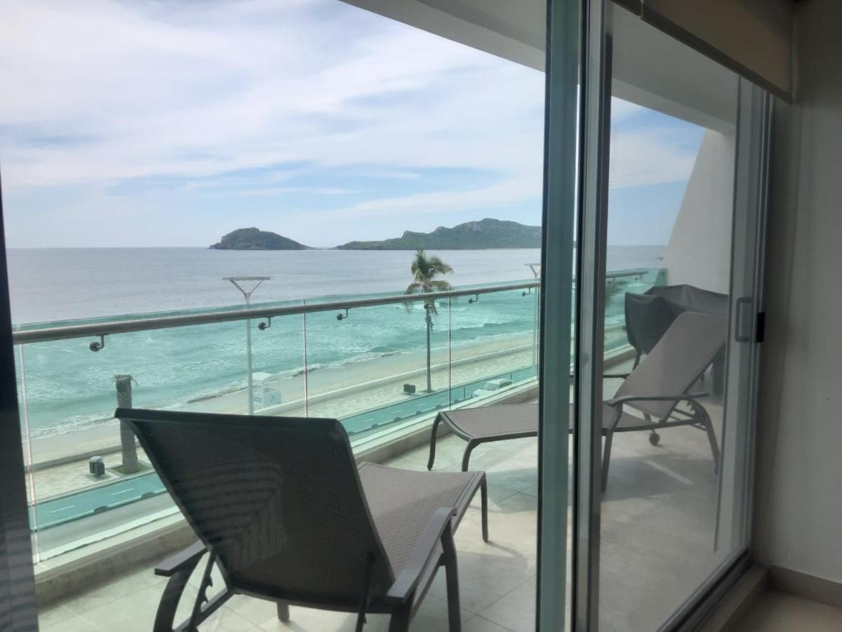 Hermoso Y Moderno Departamento Frente Al Malecon Con Preciosa Vista Al Mar Mazatlan Exterior photo